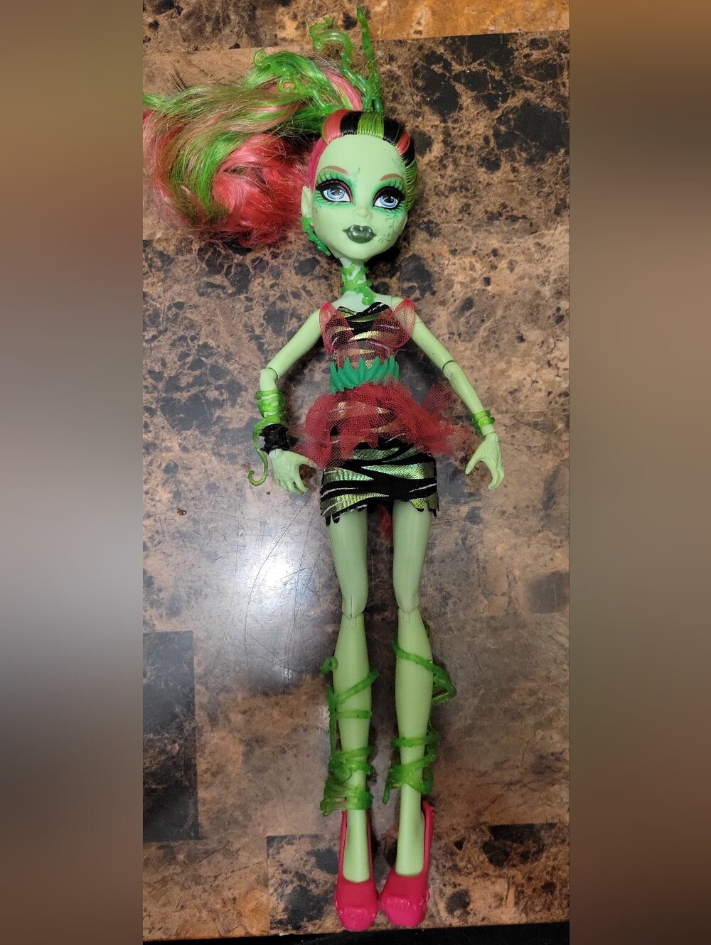 G1 Monster High Venus Mcflytrap Zombie Shake Euc